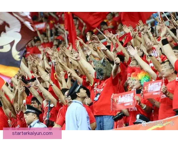 足球赛事聚焦展现精彩对决，备受期待的比赛持续吸引众多球迷关注